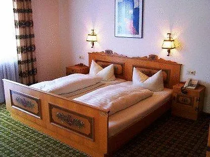Hotel Garni Neustadter Hof 3*