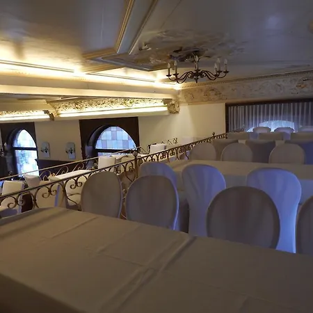 Garni Neustadter Hof Hotel 3*