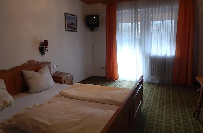 Hotel Garni Neustadter Hof 3*